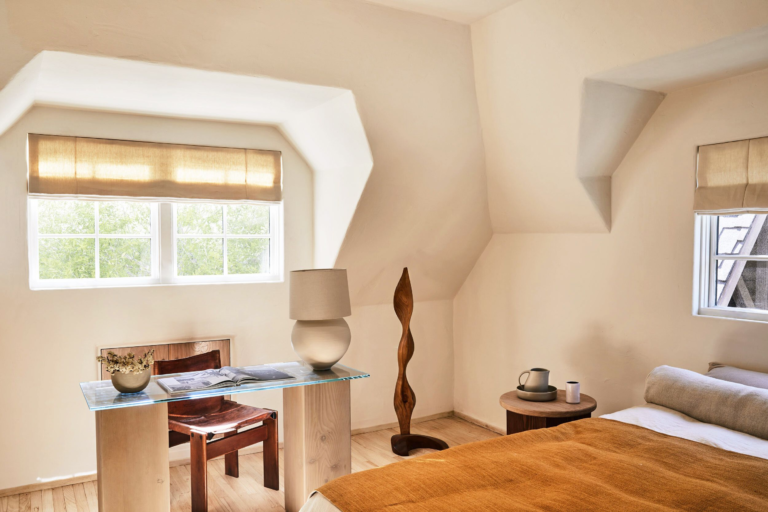 Creating a Relaxing Bedroom with the Right Decor